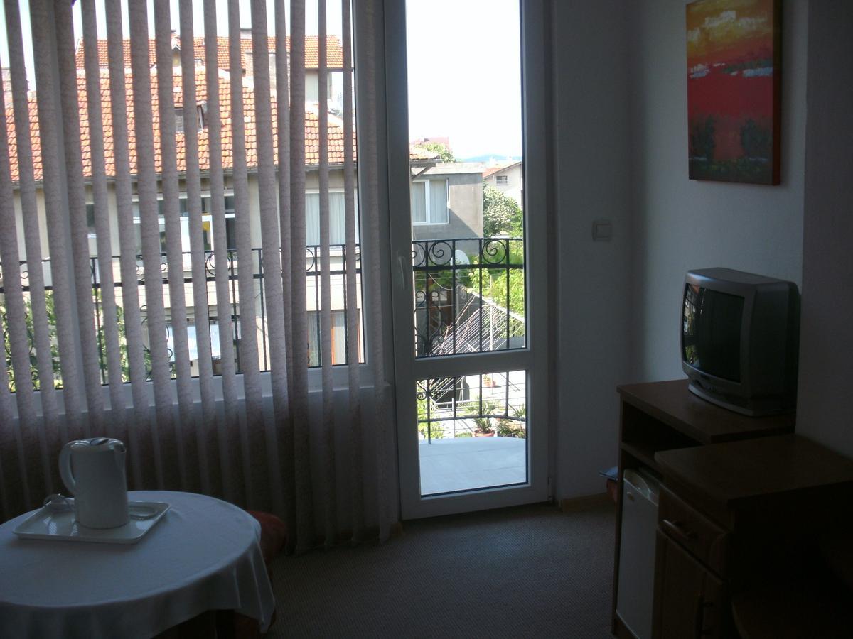 Guest House Stenli Primorsko Ngoại thất bức ảnh