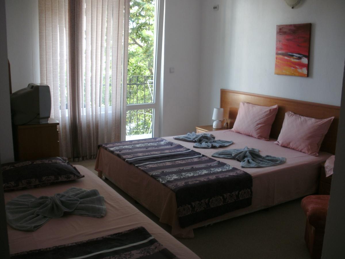 Guest House Stenli Primorsko Ngoại thất bức ảnh